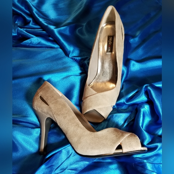 7.5M Light Grey Suede 3.5" Style&Co Open-Toe Women's Heels - Picture 1 of 3